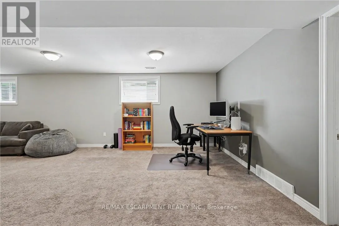 12 SILVERWOOD AVENUE