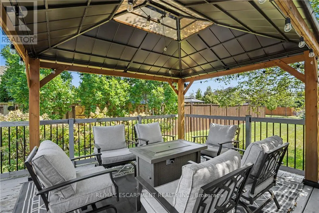12 SILVERWOOD AVENUE