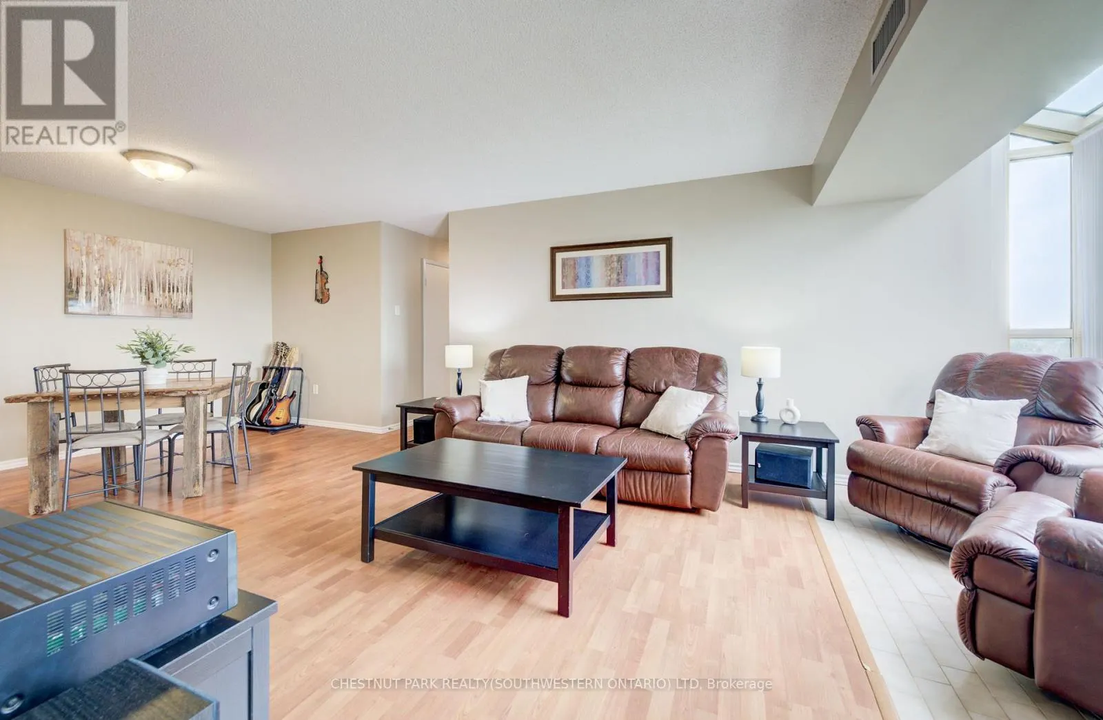 PH14 - 30 BLUE SPRINGS DRIVE