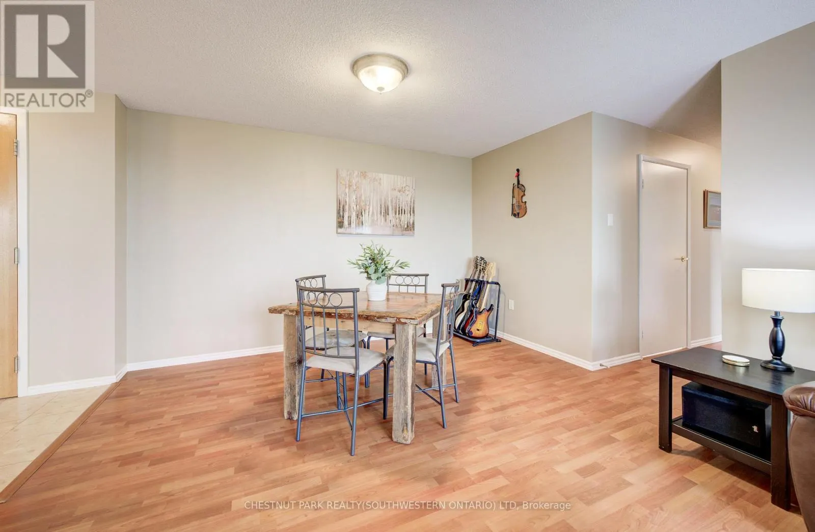 PH14 - 30 BLUE SPRINGS DRIVE