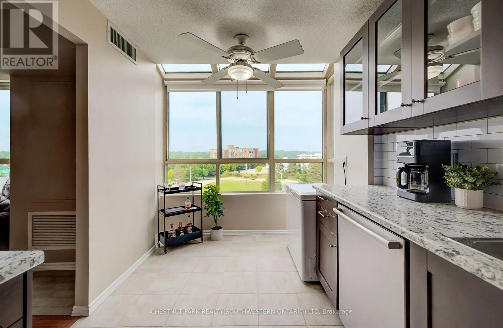 PH14 - 30 BLUE SPRINGS DRIVE