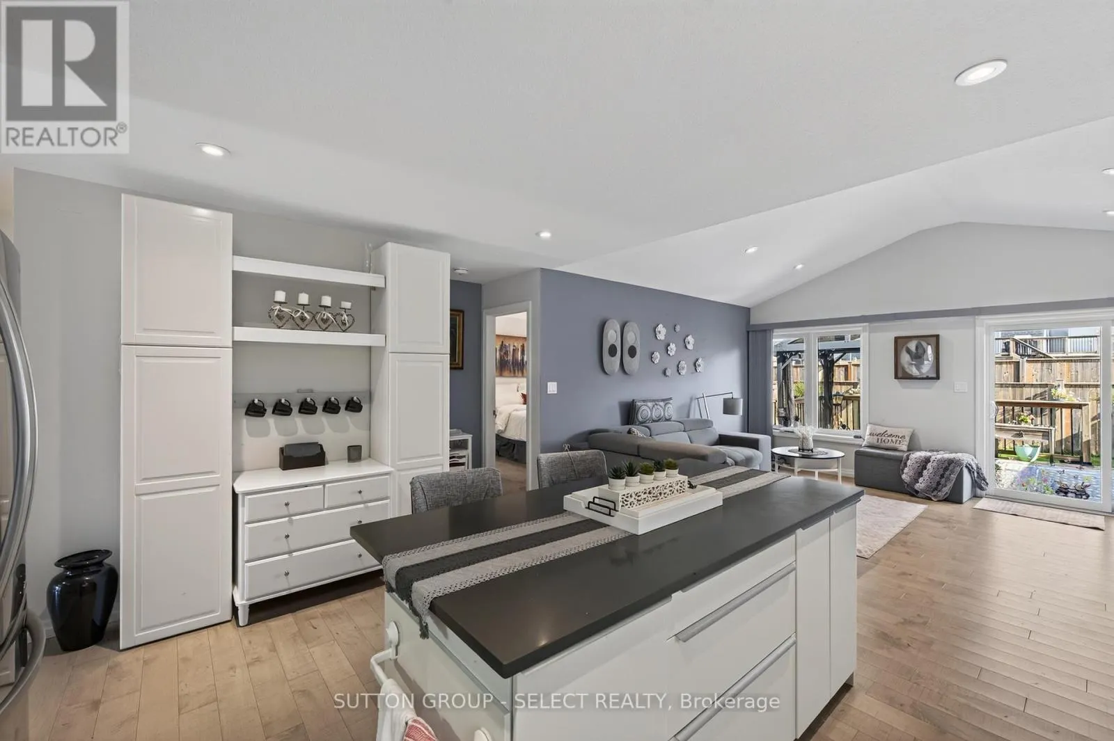 17 CORTLAND TERRACE
