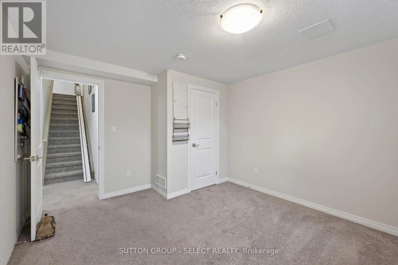 17 CORTLAND TERRACE
