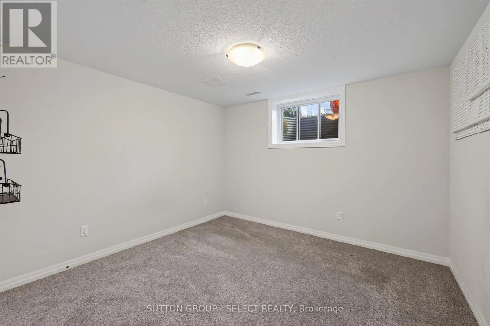 17 CORTLAND TERRACE