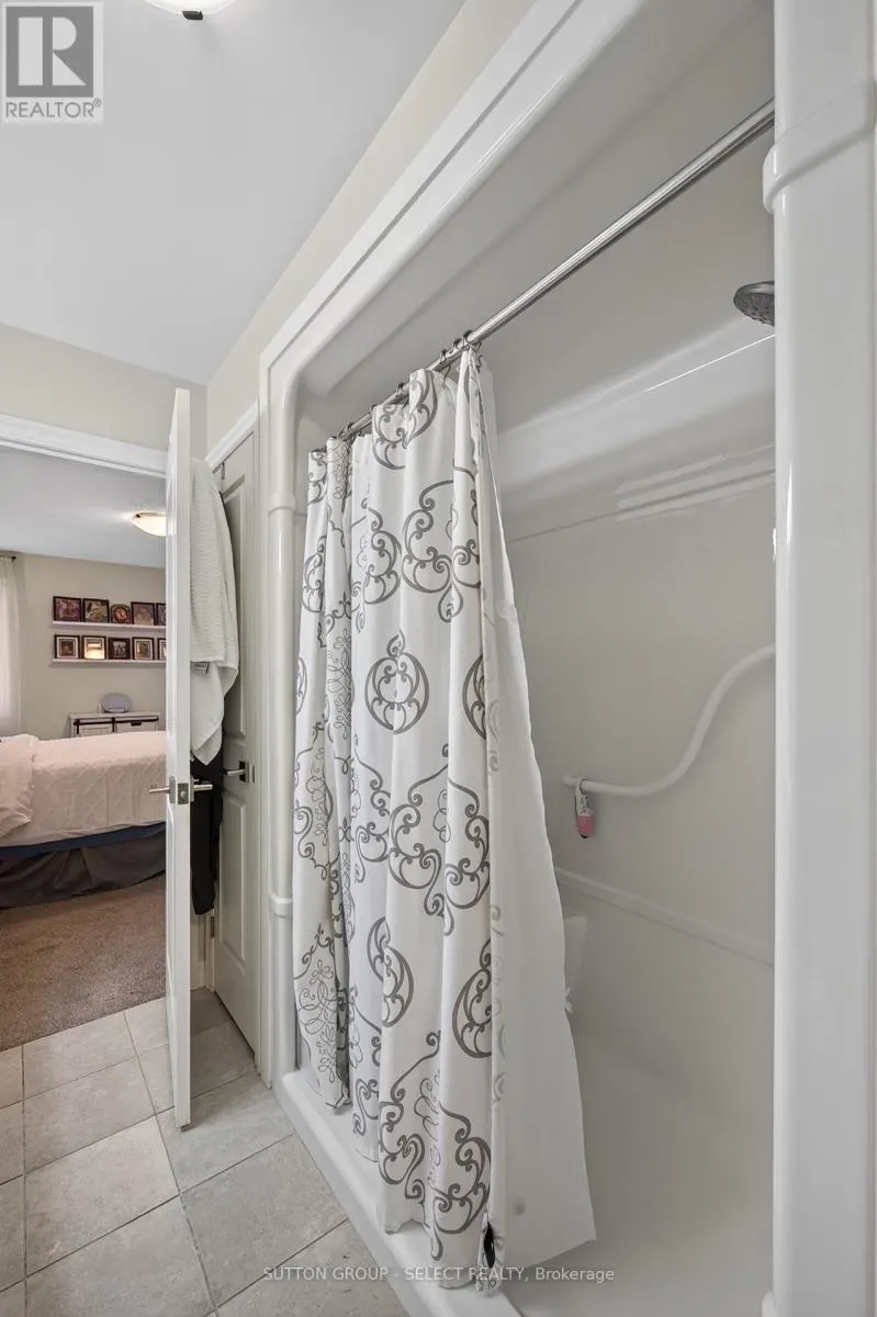 17 CORTLAND TERRACE