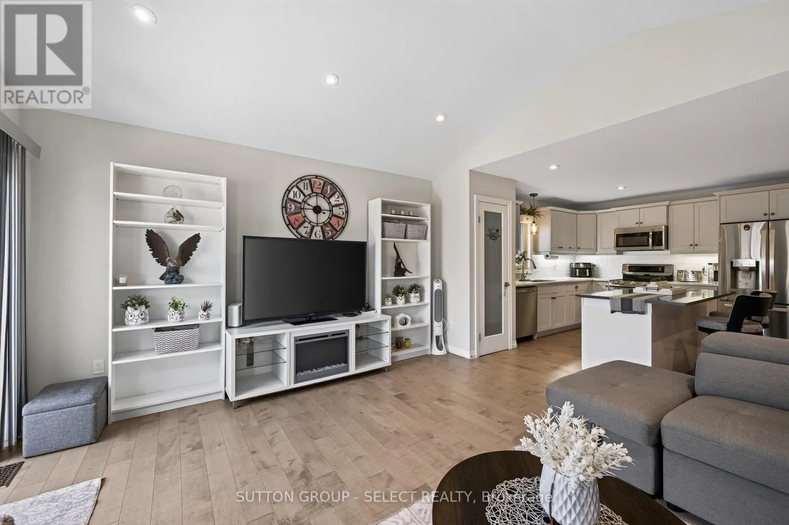 17 CORTLAND TERRACE