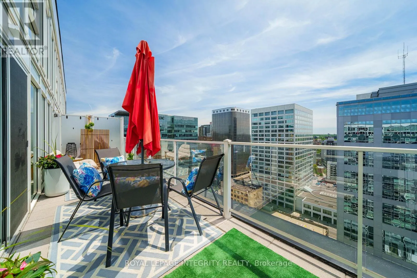 2205 - 199 SLATER STREET