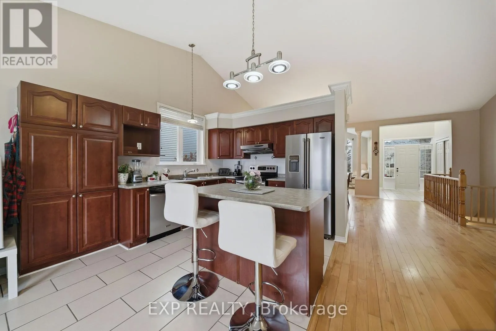 80 LA PRAIRIE STREET