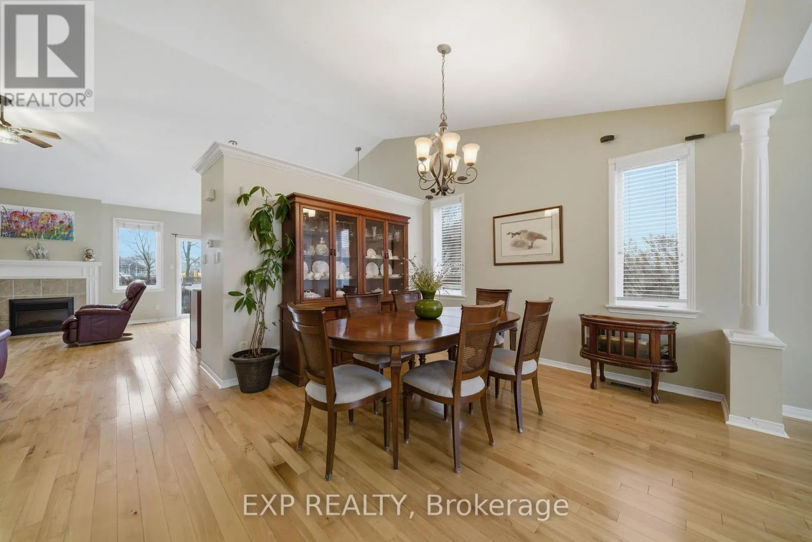 80 LA PRAIRIE STREET