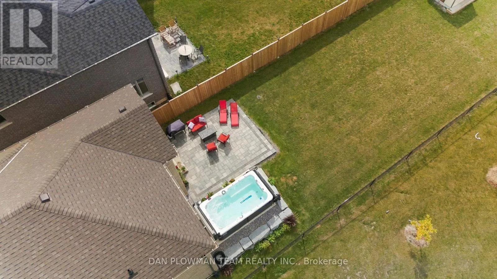713 LATIMER WAY