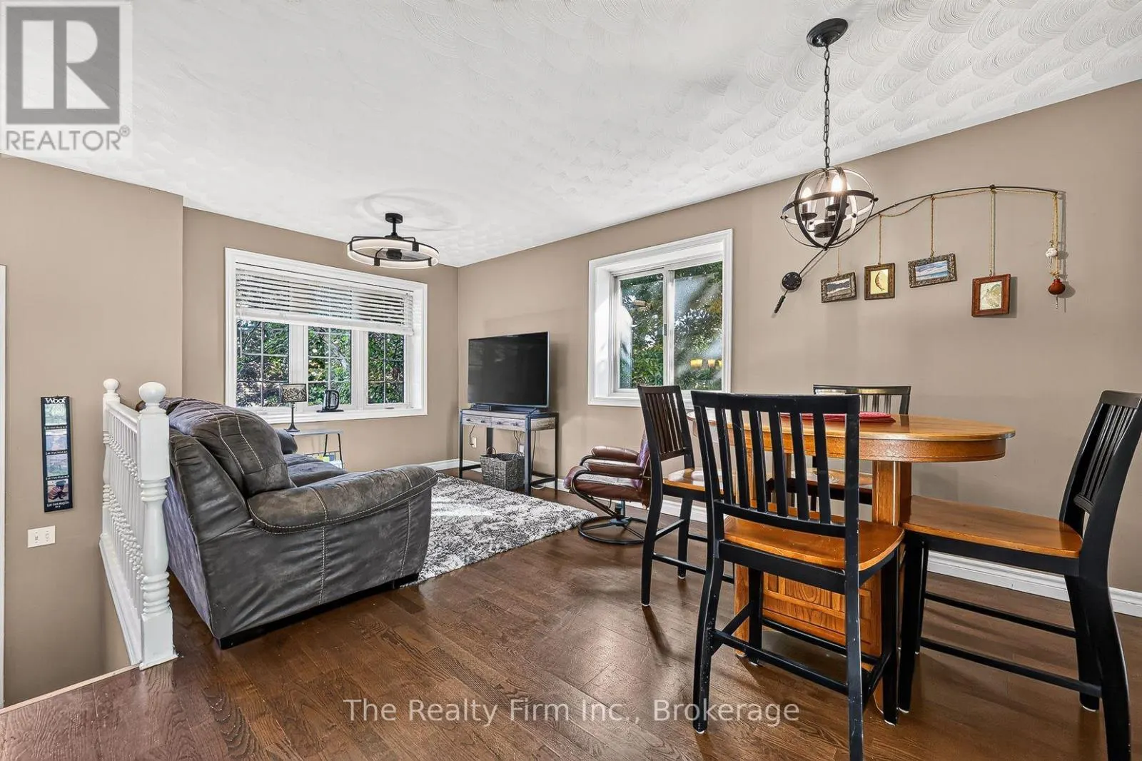 35 BEECH BOULEVARD