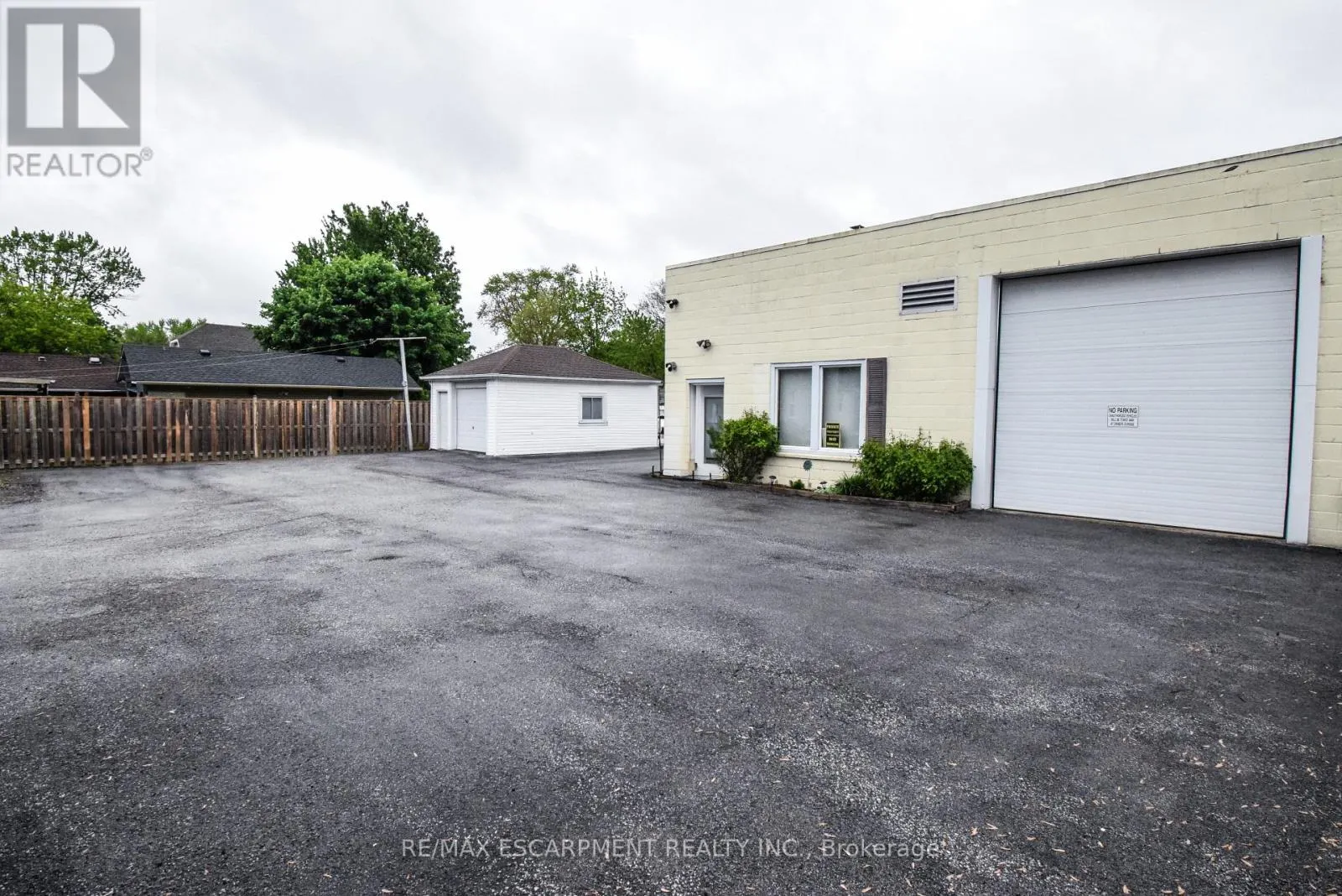 264 HELLEMS AVENUE
