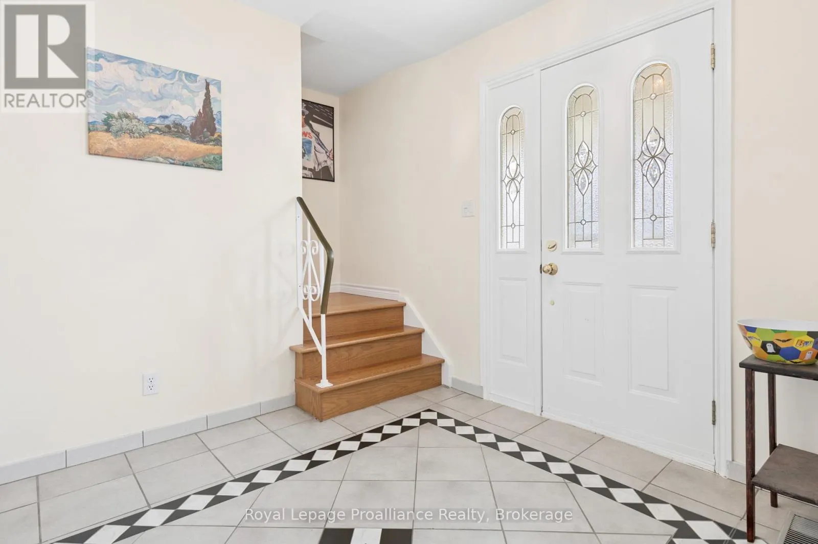 28 SHONIKER AVENUE
