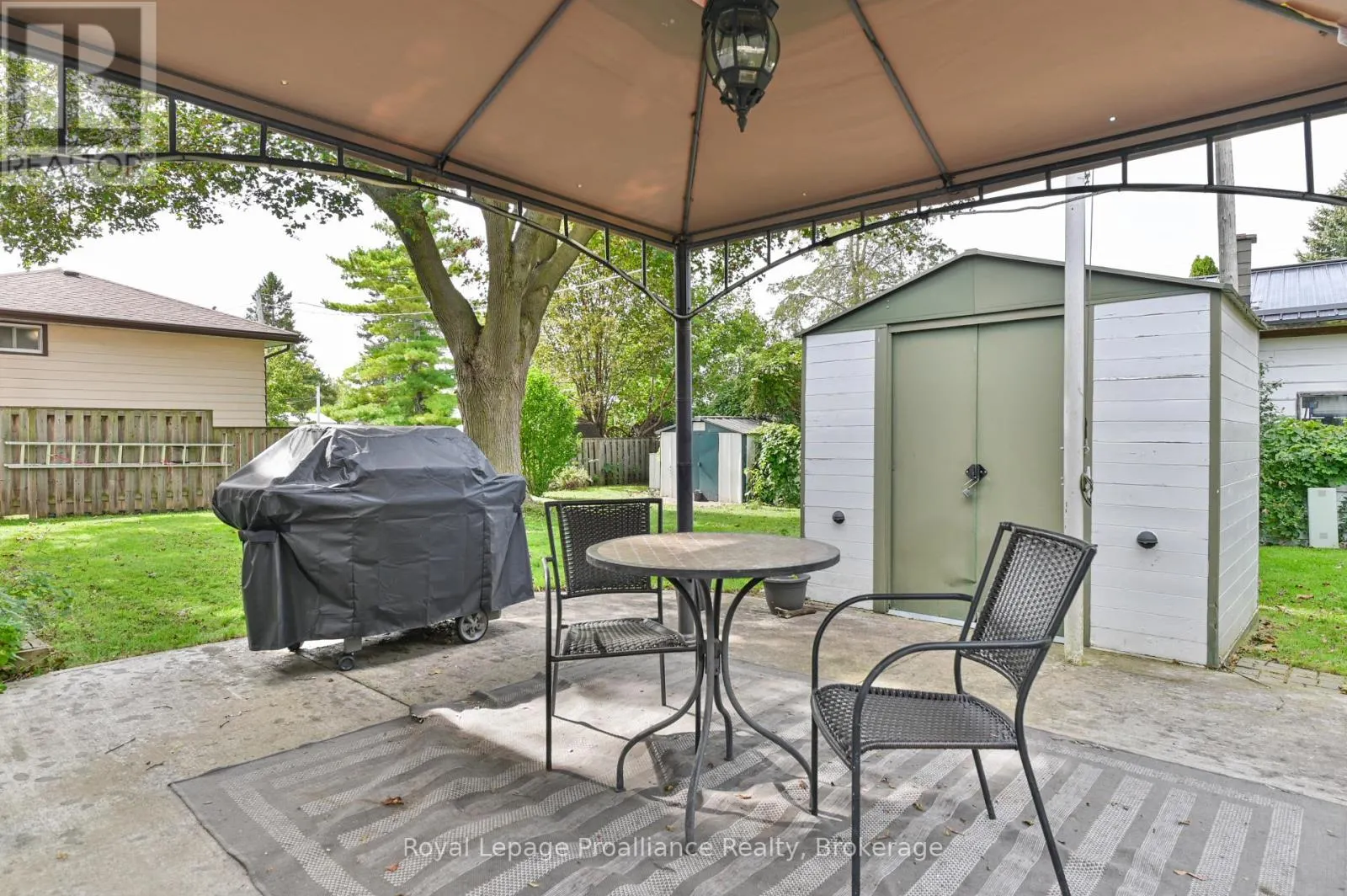 28 SHONIKER AVENUE
