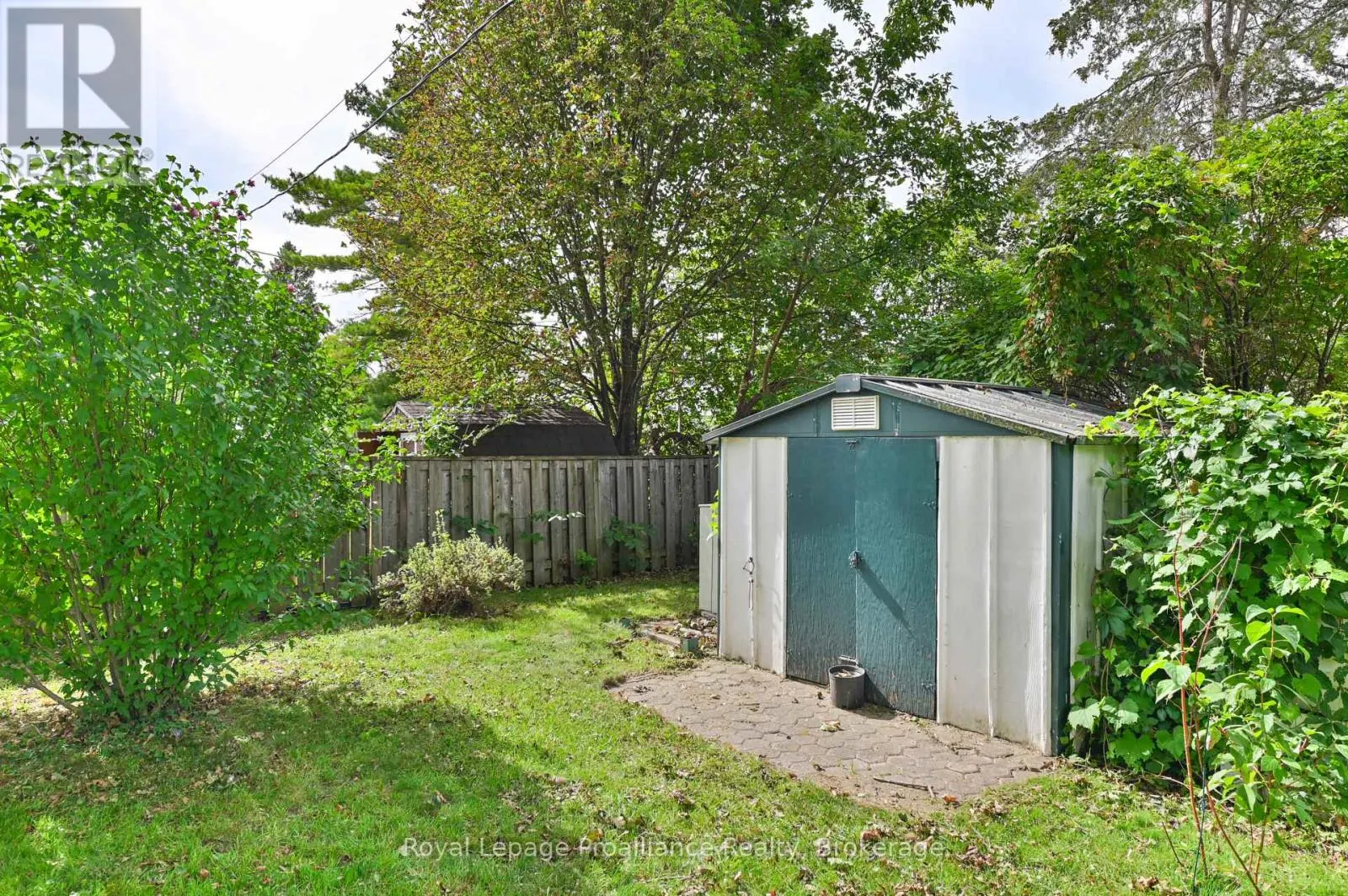 28 SHONIKER AVENUE