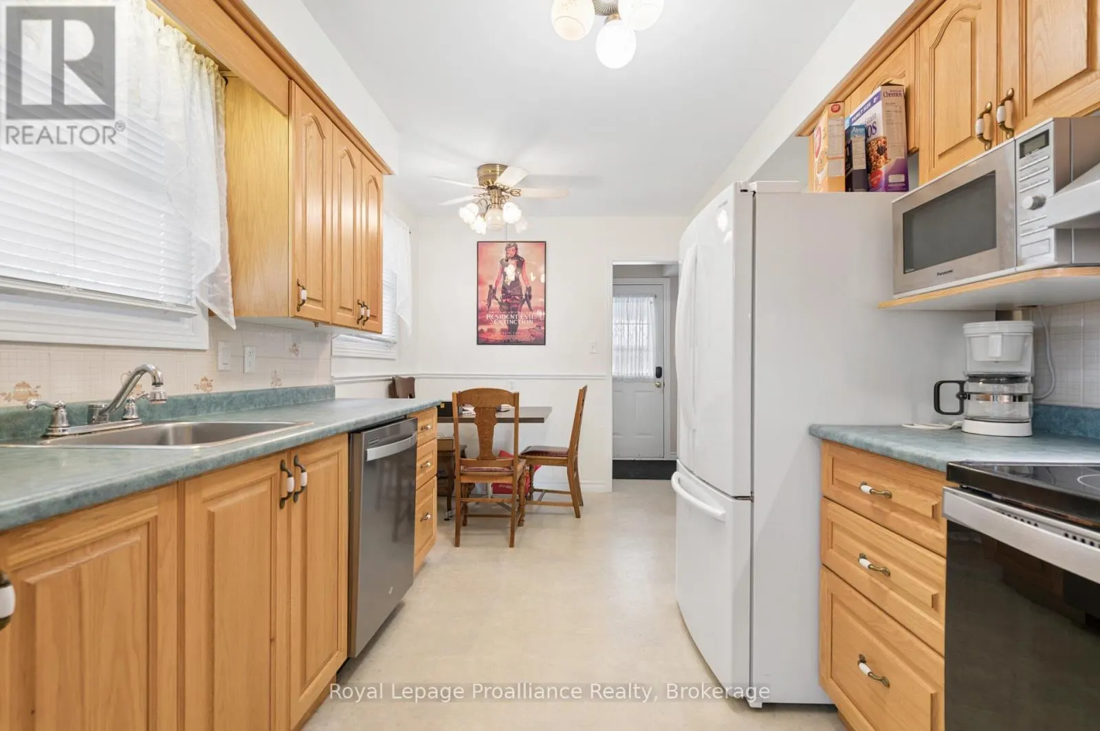 28 SHONIKER AVENUE