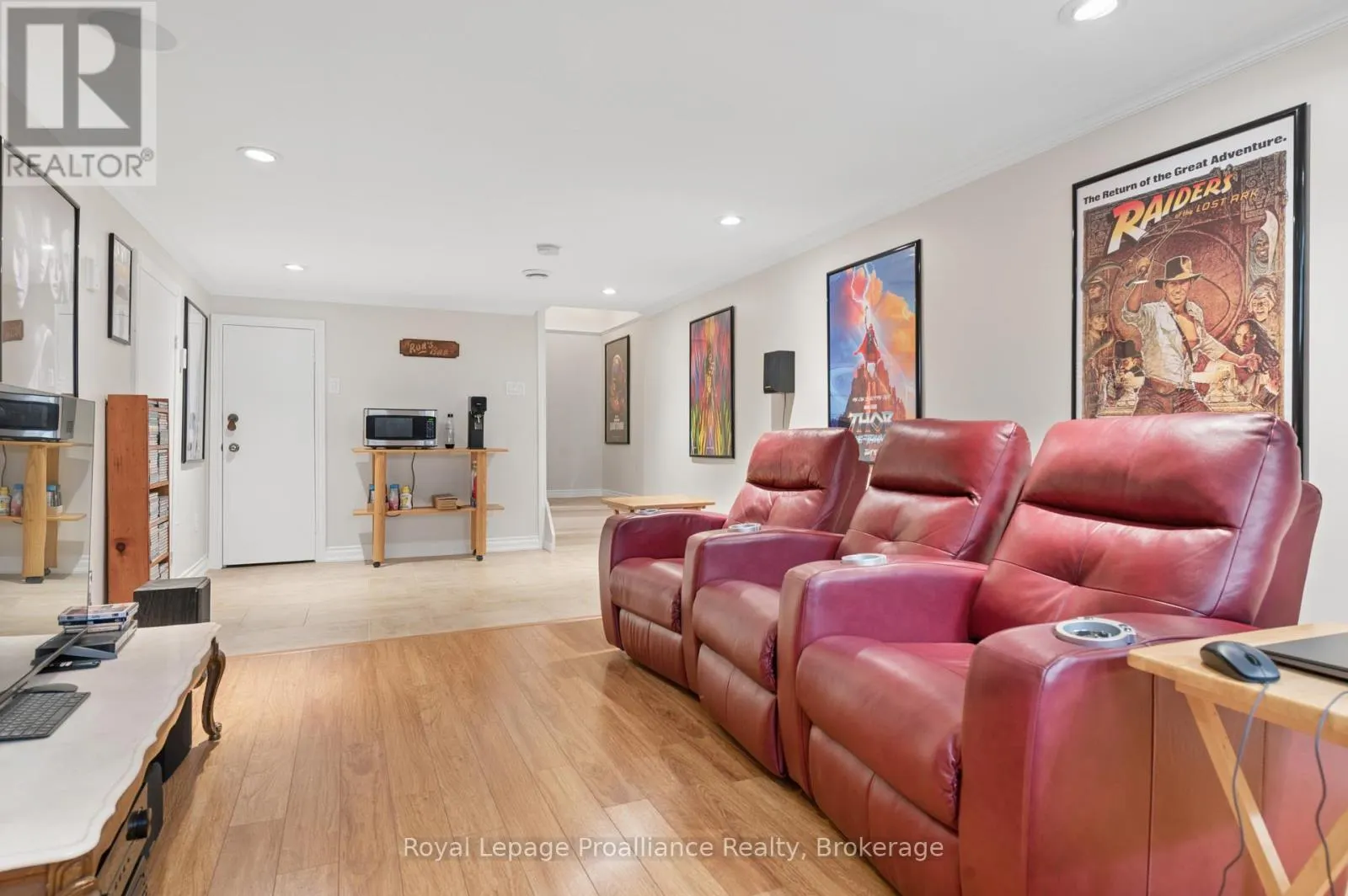 28 SHONIKER AVENUE