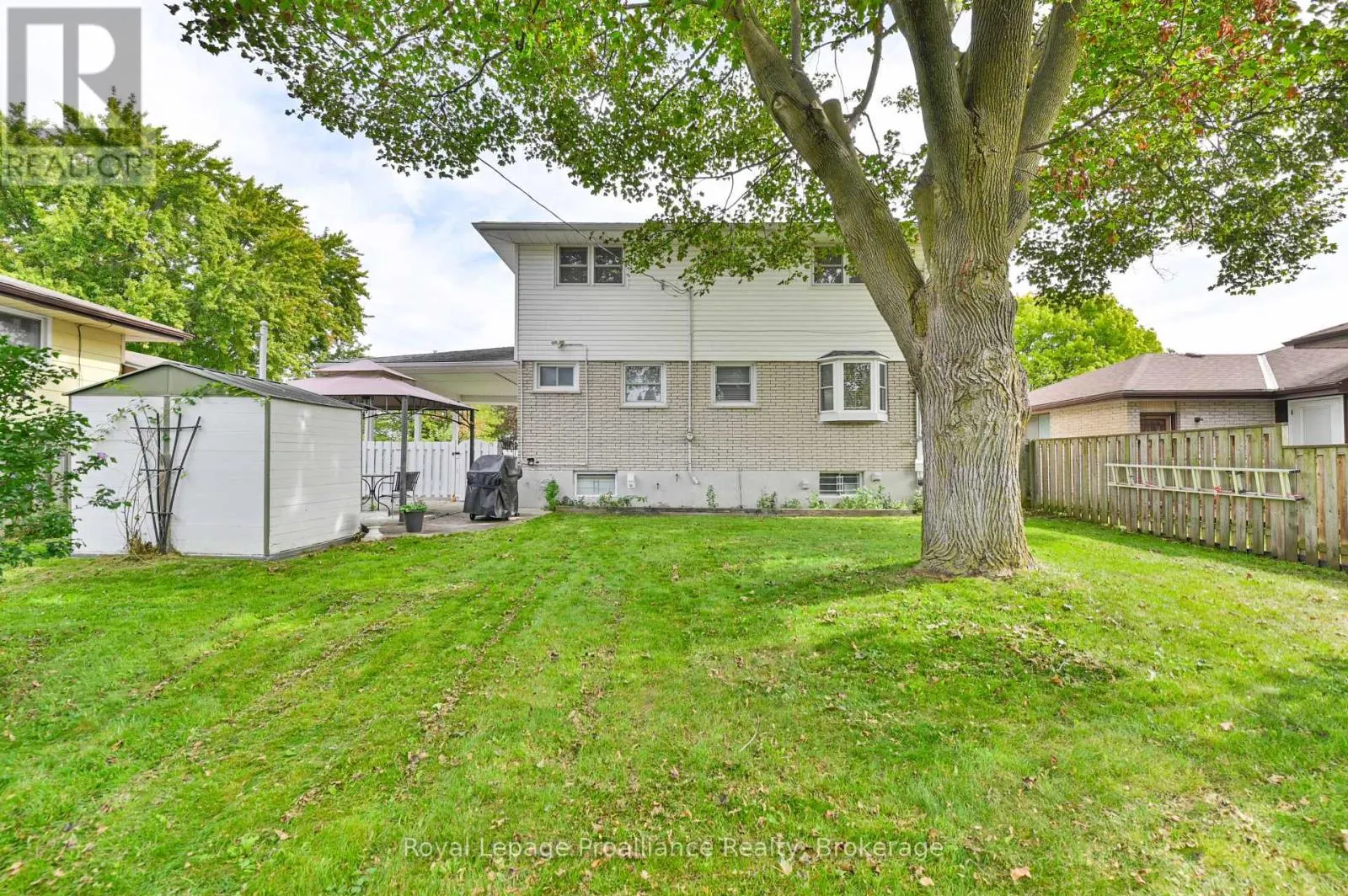 28 SHONIKER AVENUE