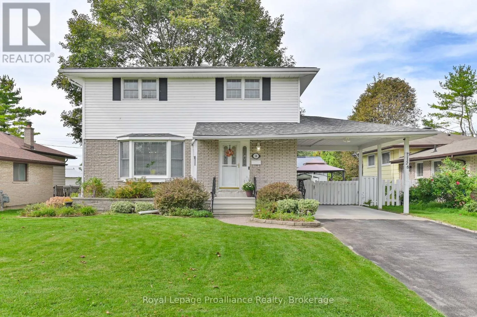 28 SHONIKER AVENUE