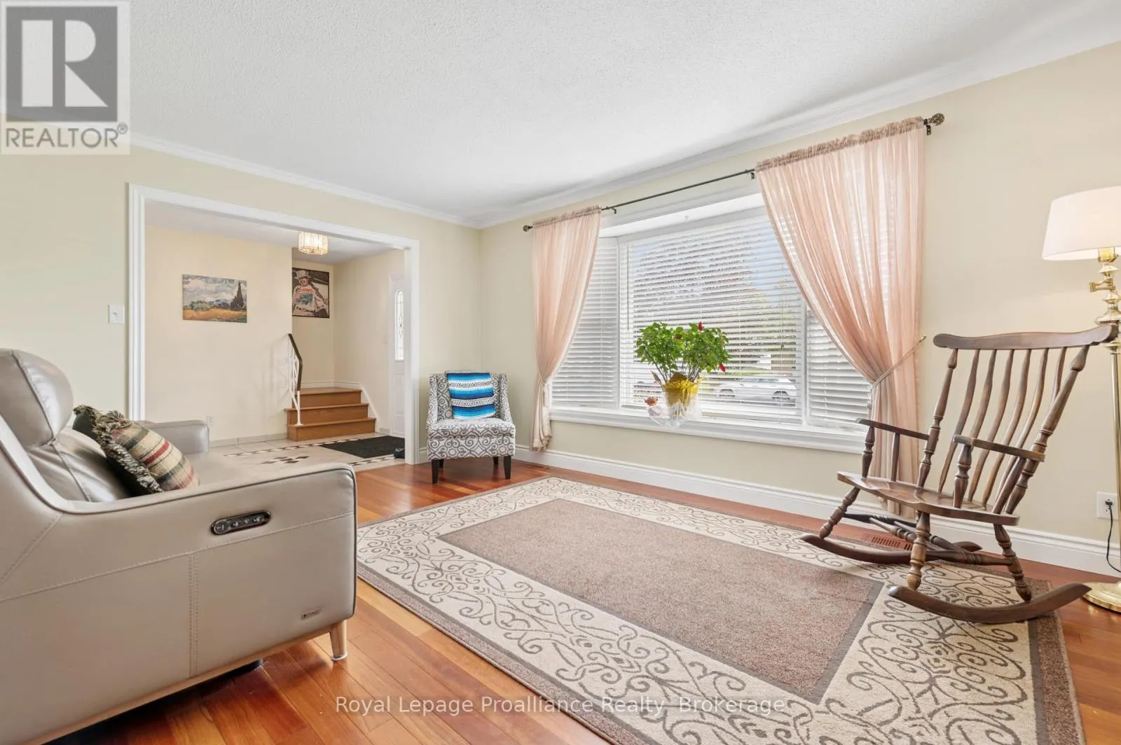 28 SHONIKER AVENUE