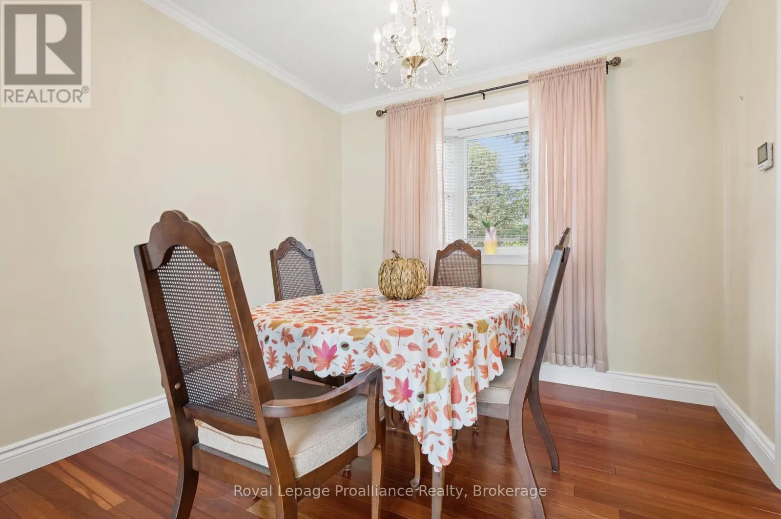 28 SHONIKER AVENUE