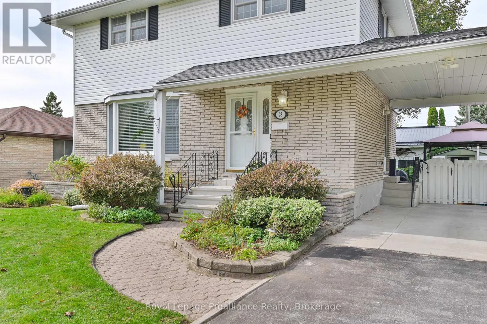 28 SHONIKER AVENUE