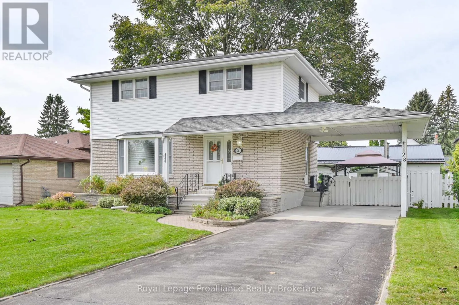 28 SHONIKER AVENUE