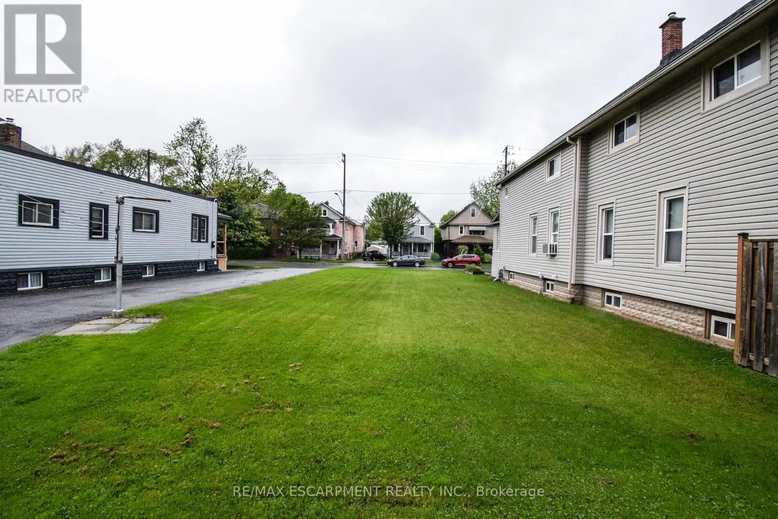 258 HELLEMS AVENUE
