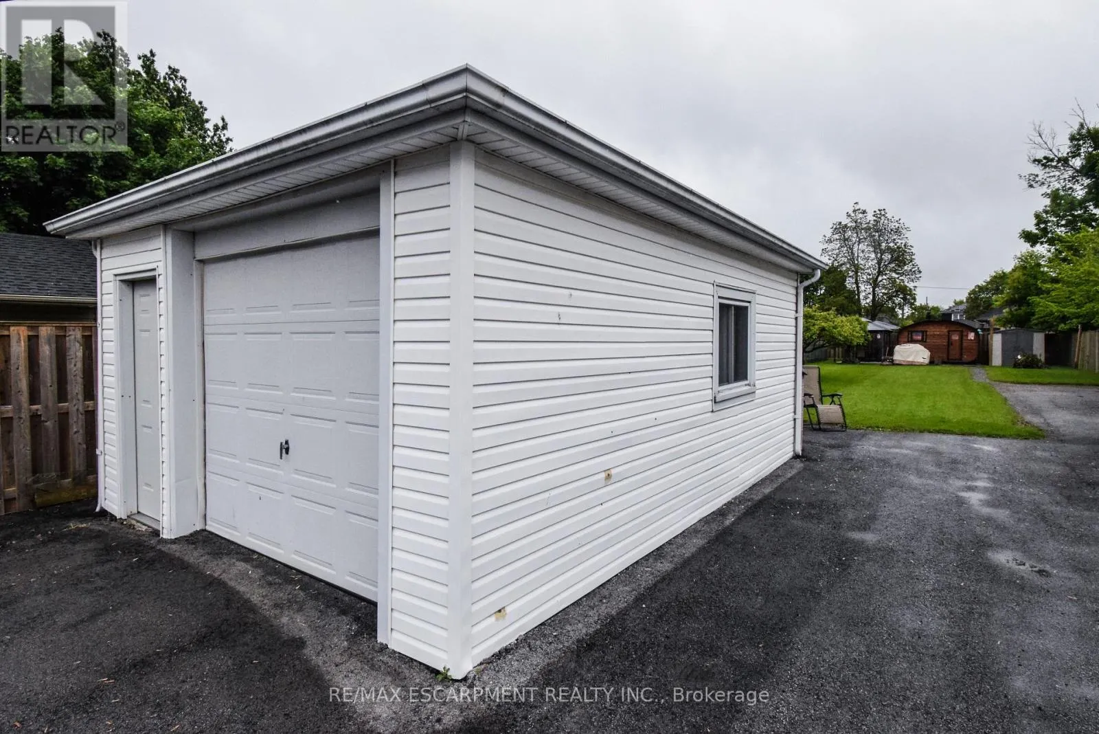 258 HELLEMS AVENUE