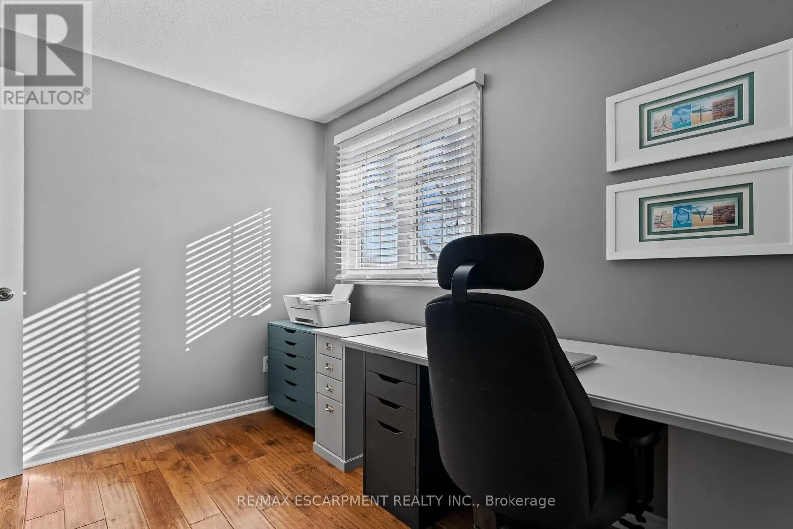 16 - 79 BRAEHEID AVENUE