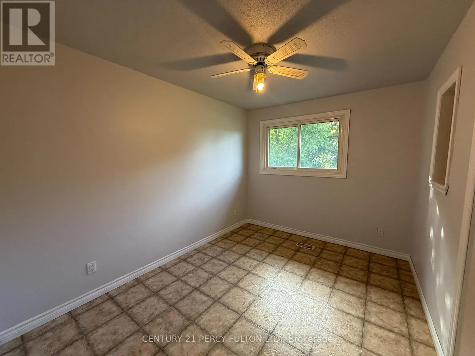 24 SOUTHWOOD CRESCENT