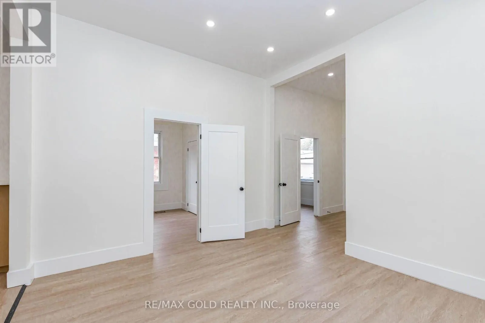 108 NORFOLK AVENUE
