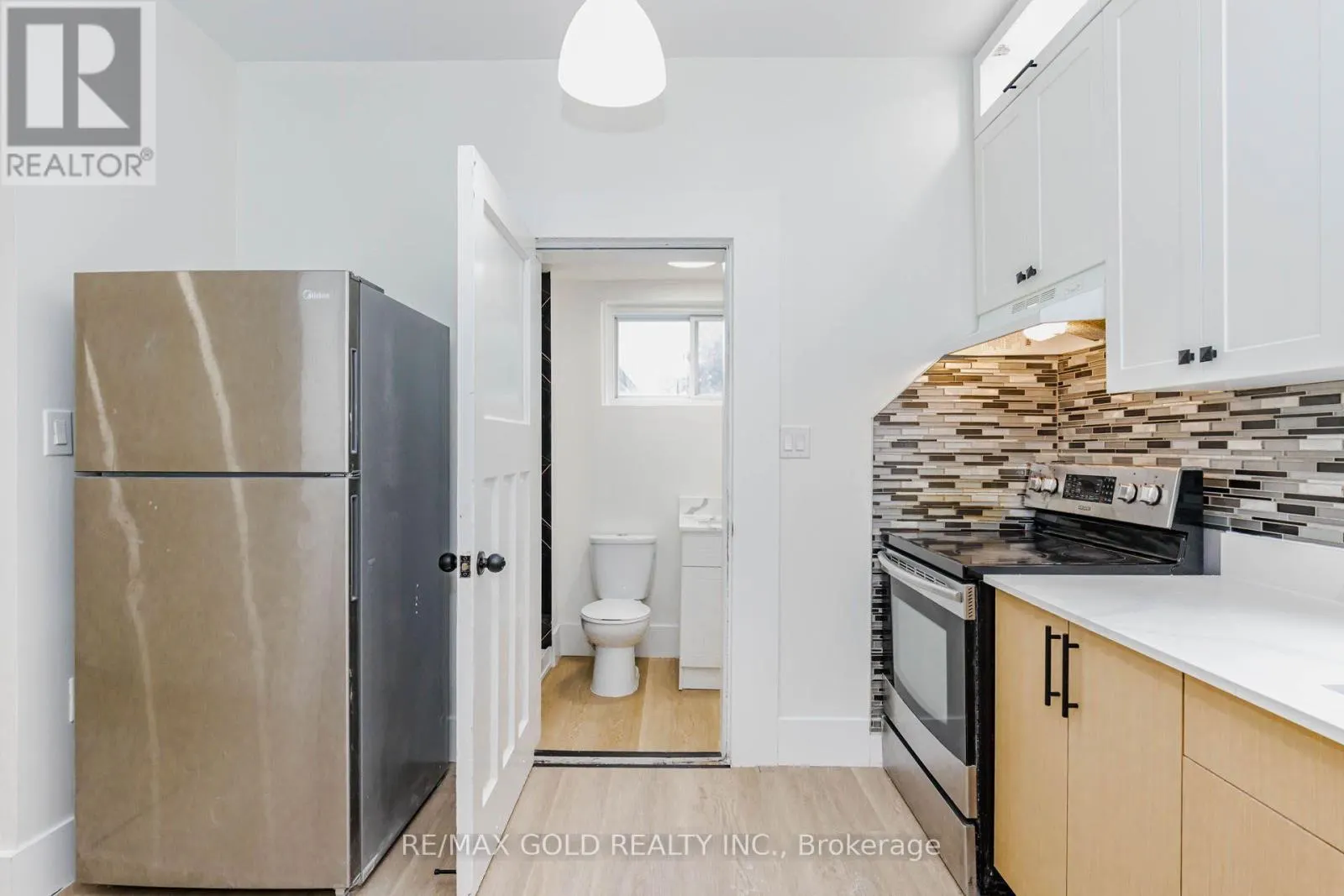 108 NORFOLK AVENUE
