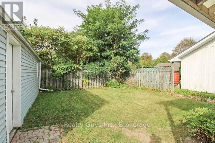 523 ARMOUR ROAD