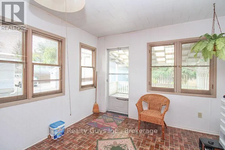 523 ARMOUR ROAD