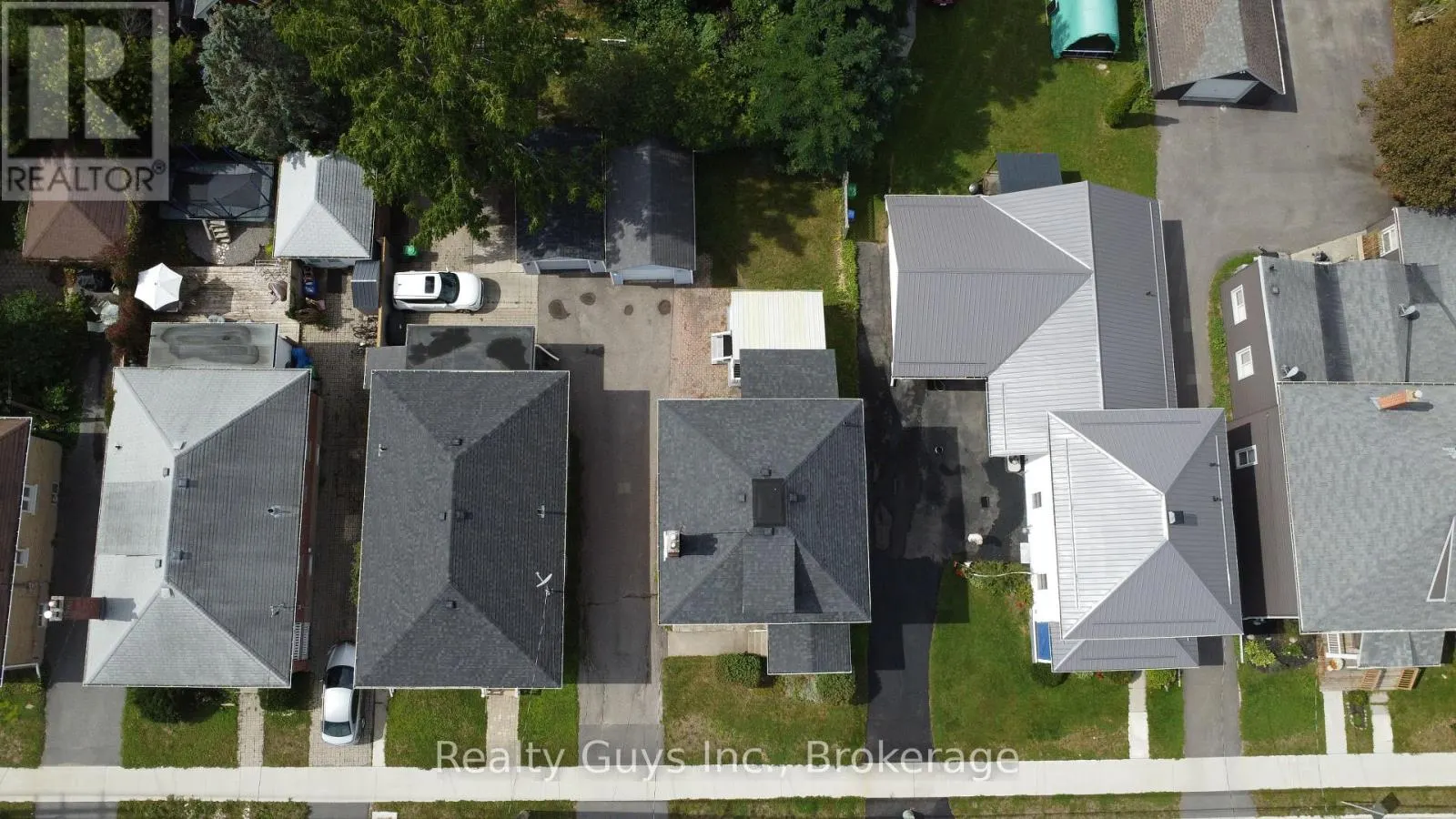 523 ARMOUR ROAD