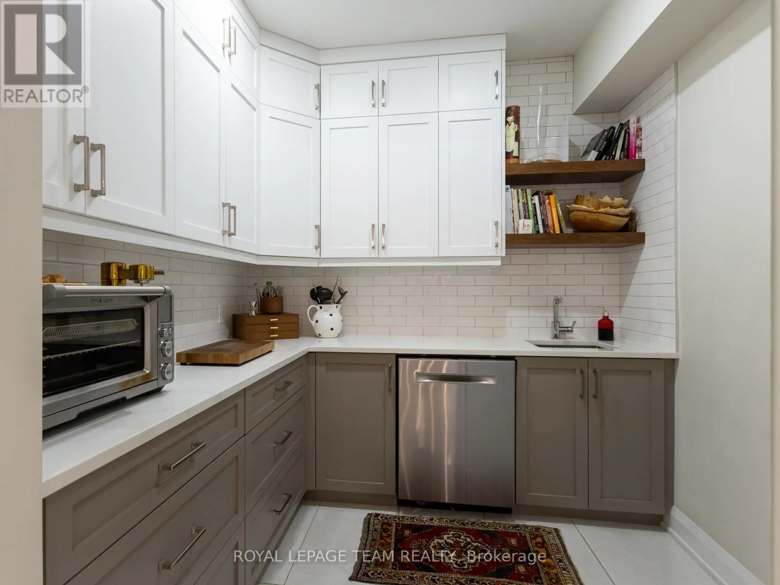 34 RIDEAUVIEW TERRACE