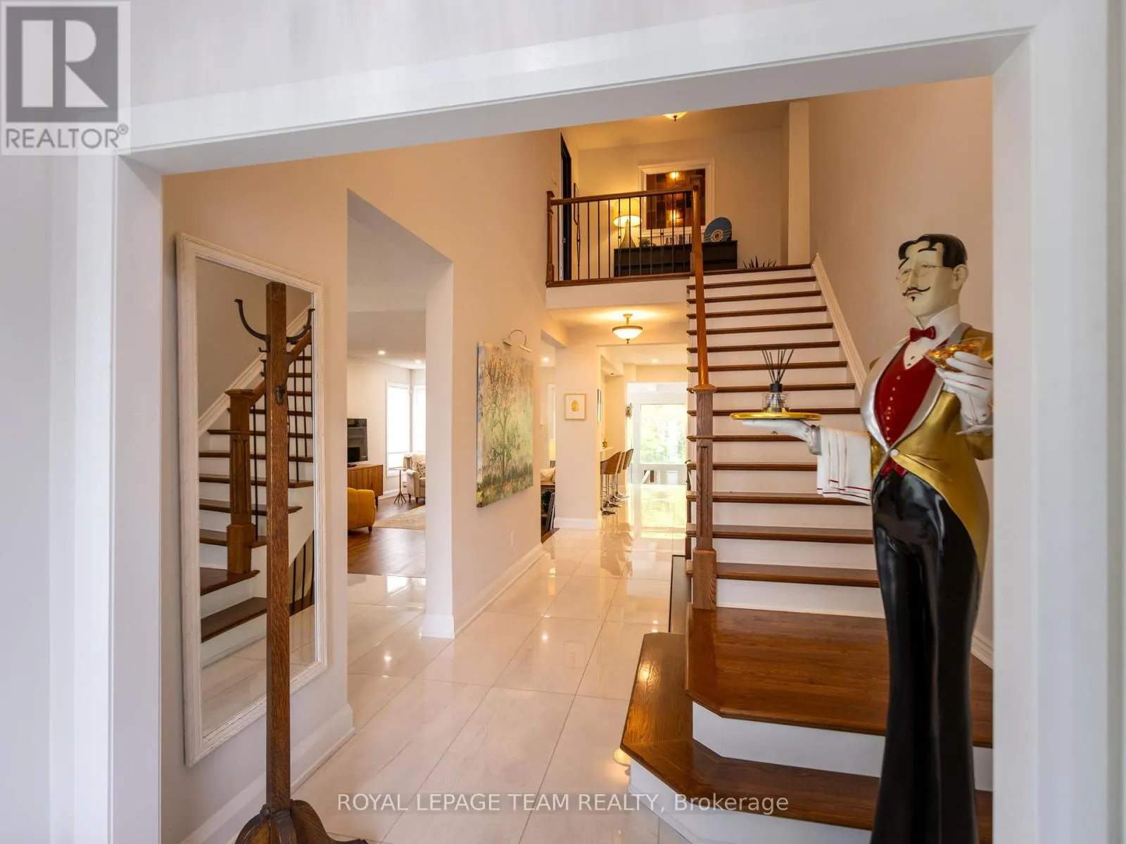 34 RIDEAUVIEW TERRACE
