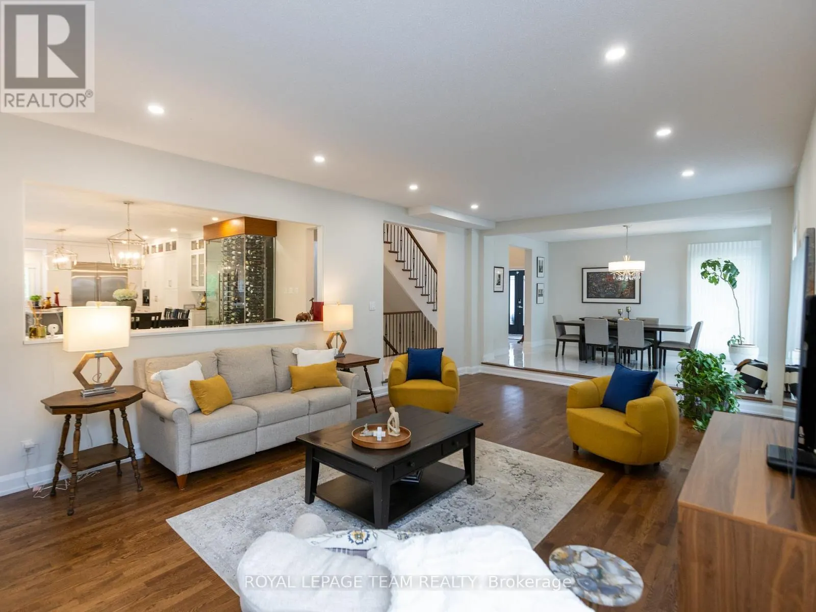 34 RIDEAUVIEW TERRACE