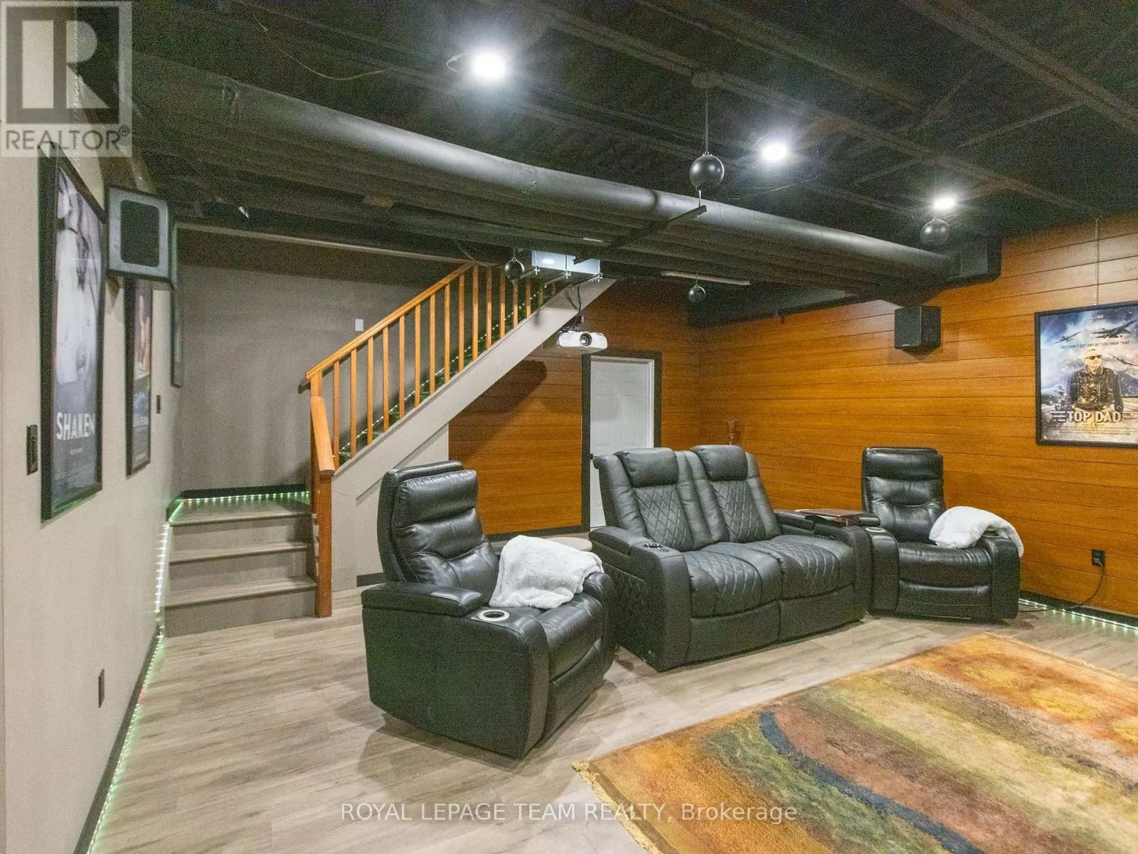 34 RIDEAUVIEW TERRACE