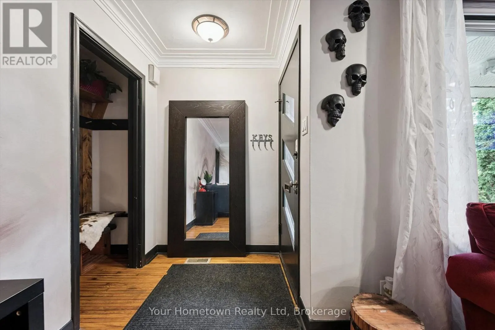 471 GARAFRAXA STREET E