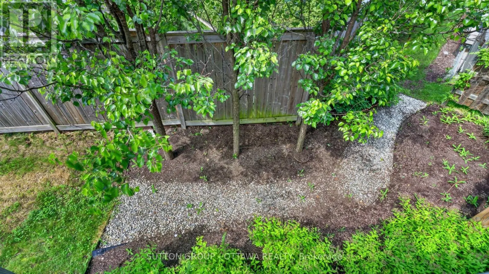 104 PASSAGEWAY PRIVATE