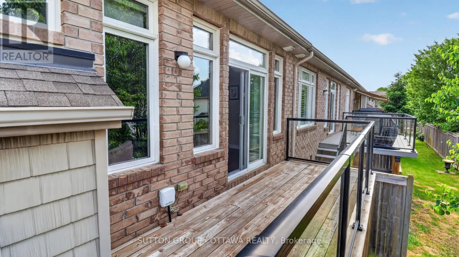 104 PASSAGEWAY PRIVATE