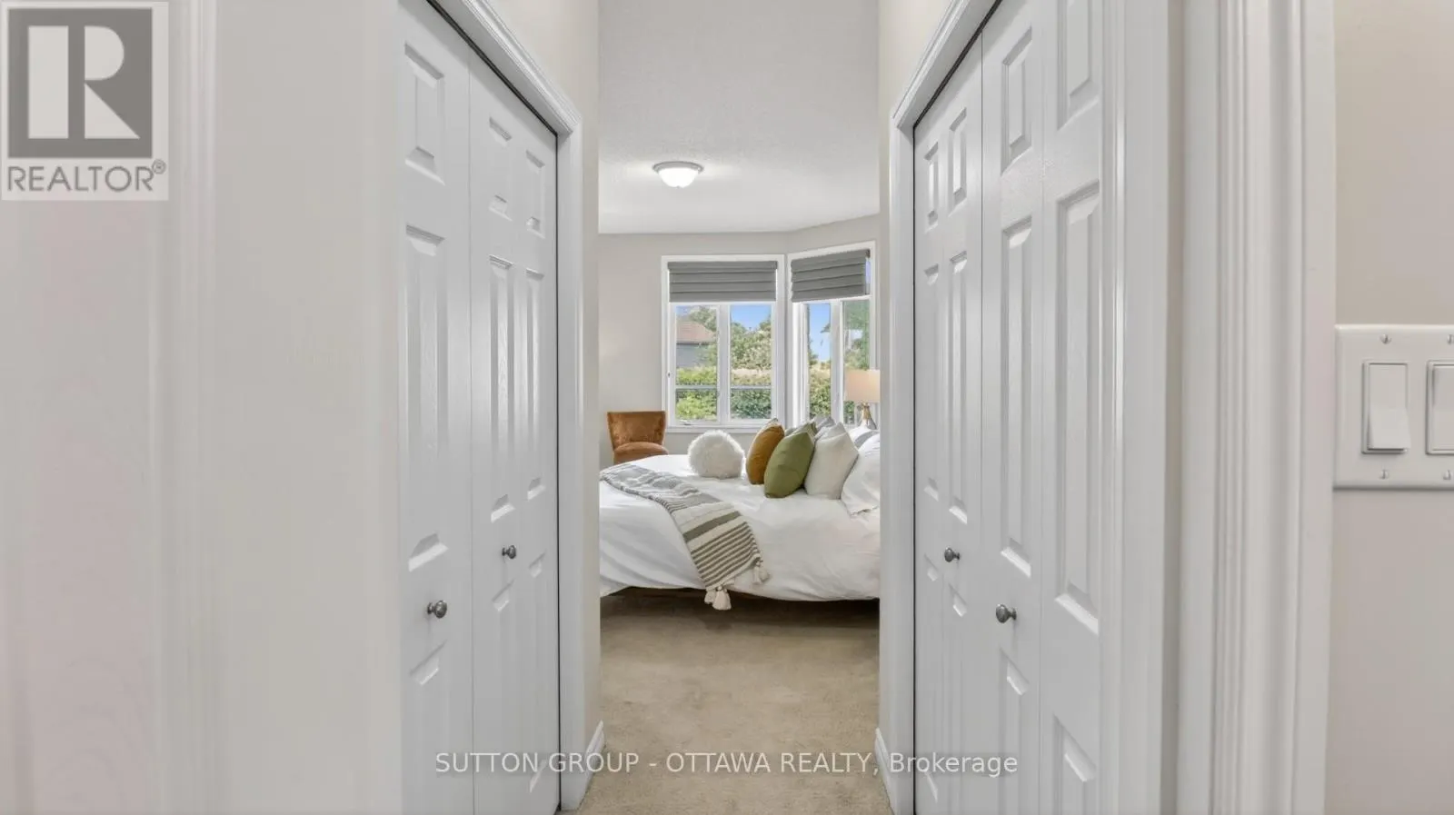 104 PASSAGEWAY PRIVATE