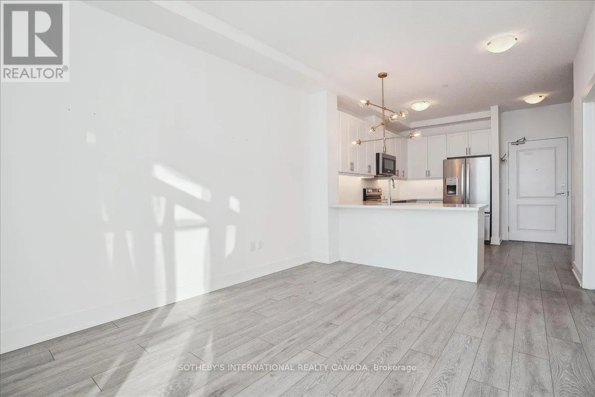 633 - 101 SHOREVIEW PLACE