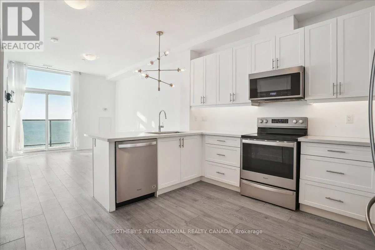 633 - 101 SHOREVIEW PLACE