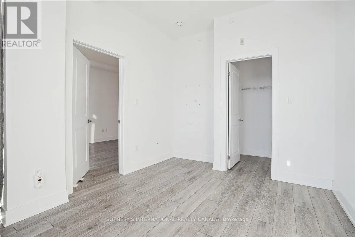 633 - 101 SHOREVIEW PLACE