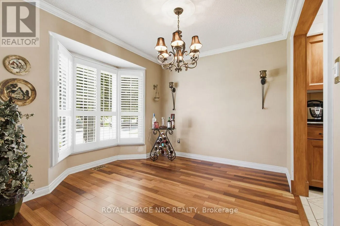 92 LARCHWOOD CIRCLE