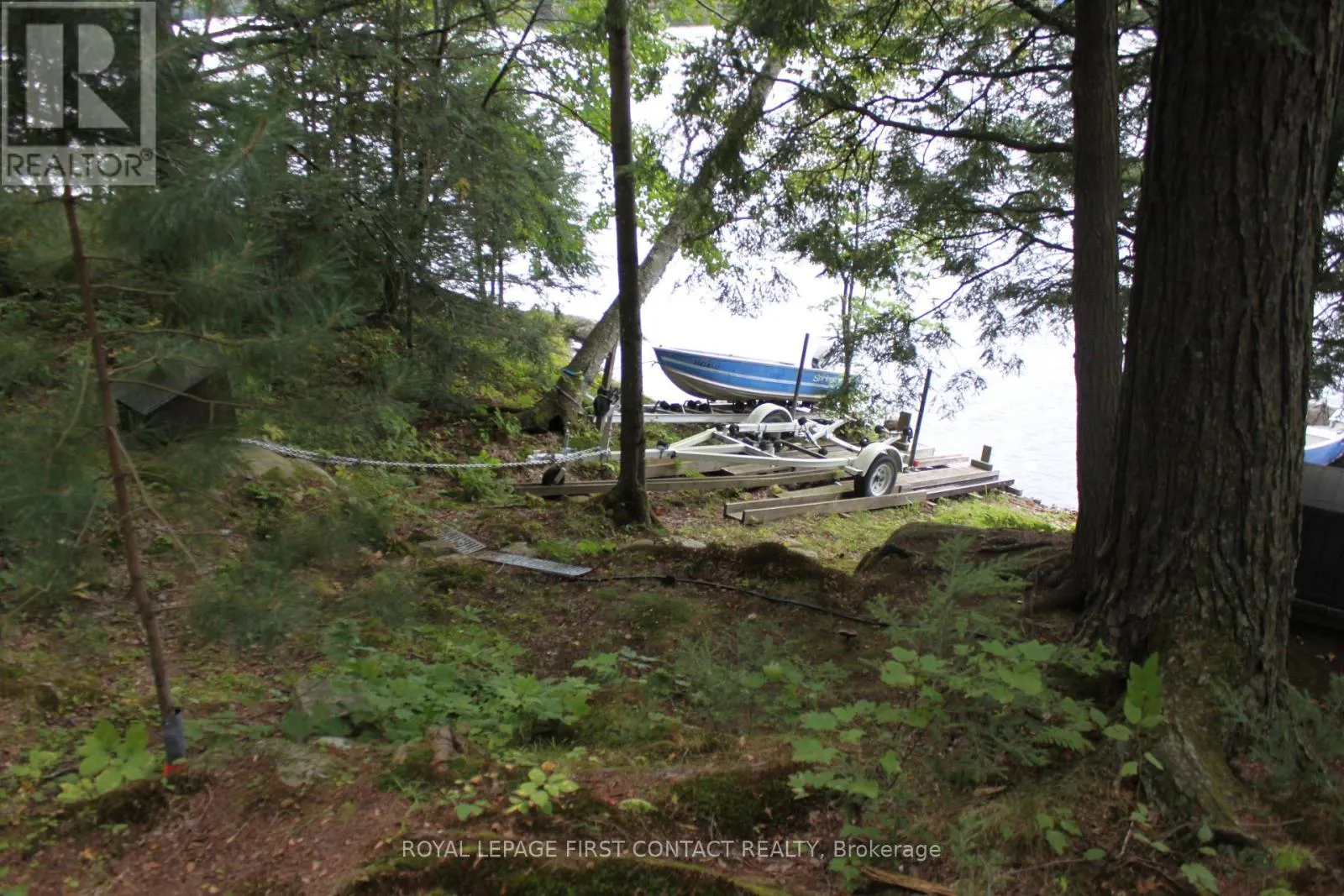 10 HEALEY LAKE ROAD