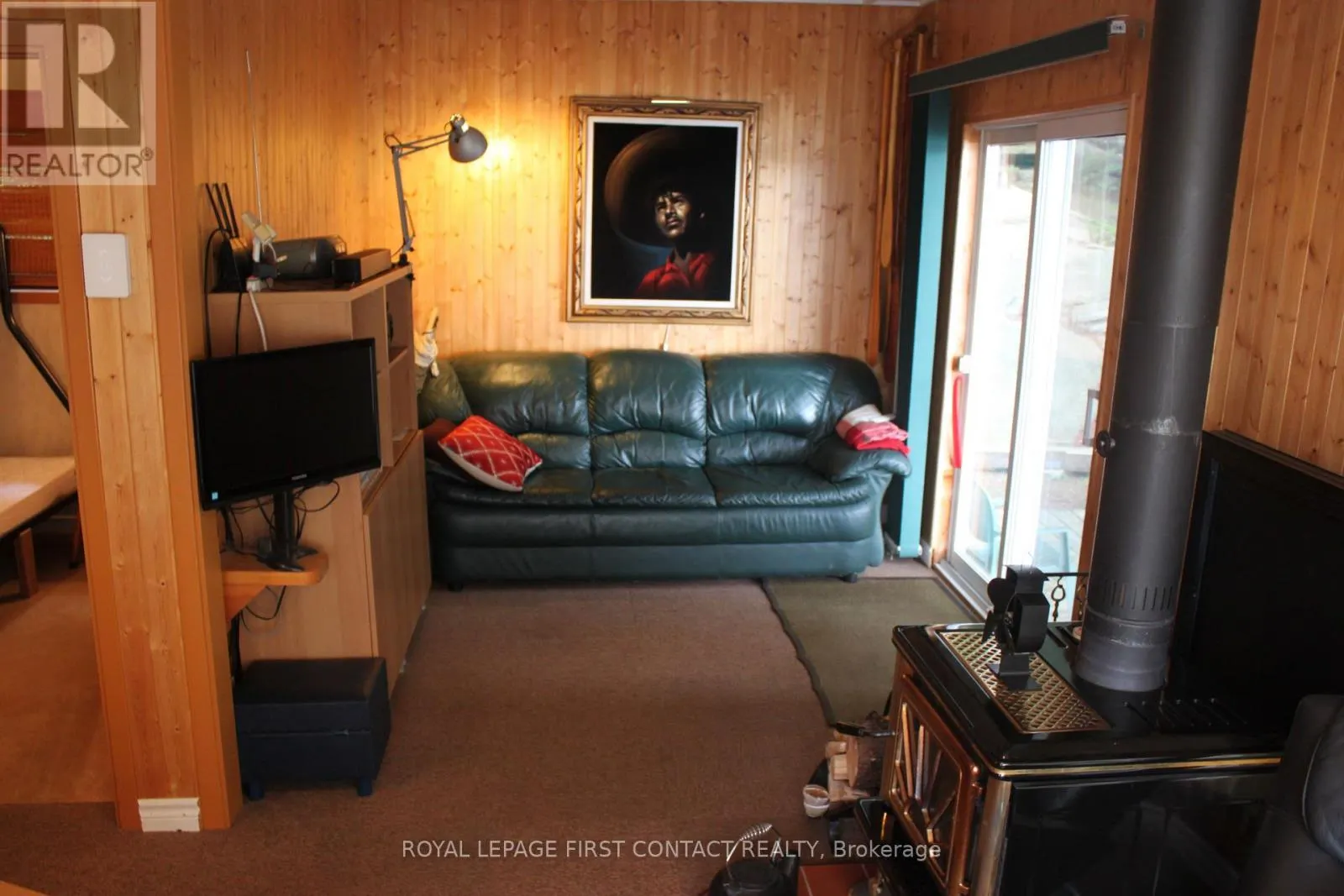 10 HEALEY LAKE ROAD